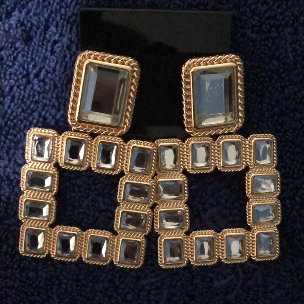 Women earrings